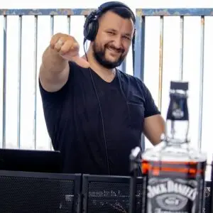 fotografisanje-snimanje-svecano-otvaranje-DjTix-samson-studio-cacak fotografisanje-snimanje-svecano-otvaranje-DjTix-samson-studio-cacak